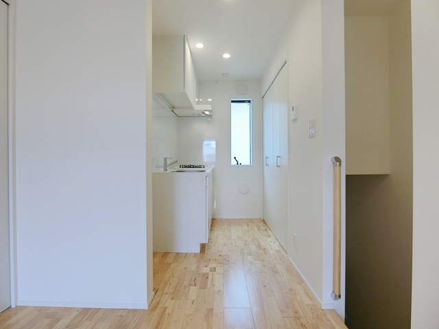 ダブルート野方③ 202の内観