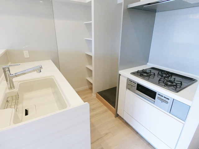 高級住宅街で海外暮らし 902の内観