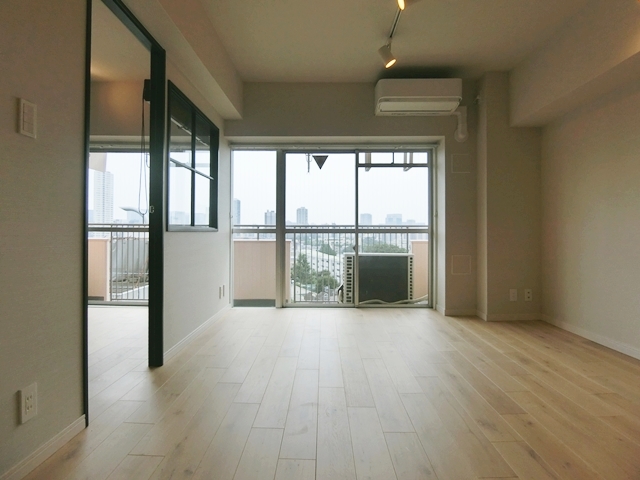 高級住宅街で海外暮らし 902の内観