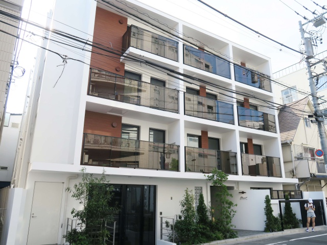 にゃんダフル 105の外観
