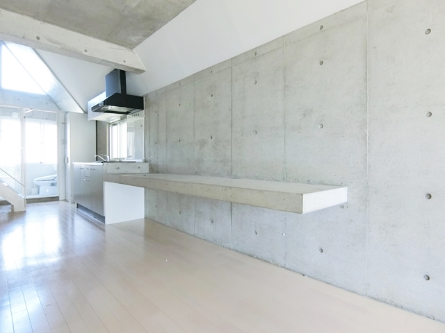 サンカク、三角、△！ 403の内観