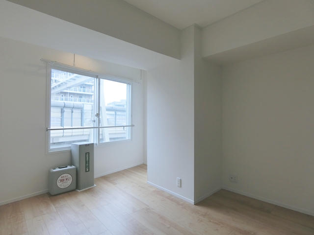 駅からひと続き！ 701の内観