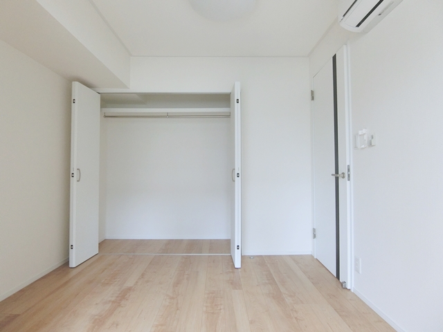 駅からひと続き！ 701の内観