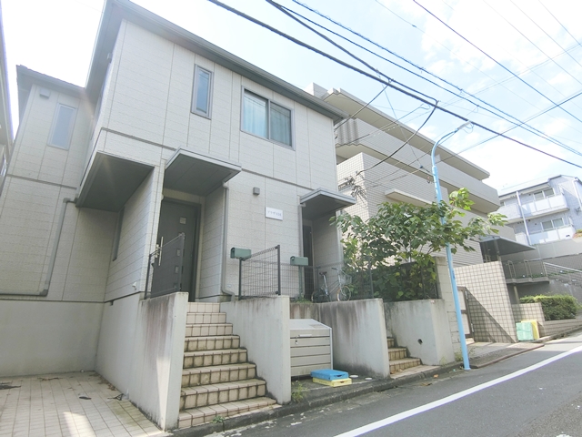 ほぼ、庭付2階の戸建て 101の外観