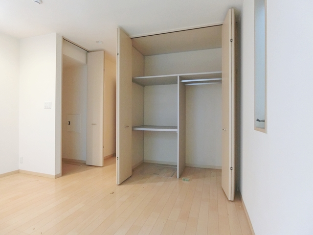 ほぼ、庭付2階の戸建て 101の内観