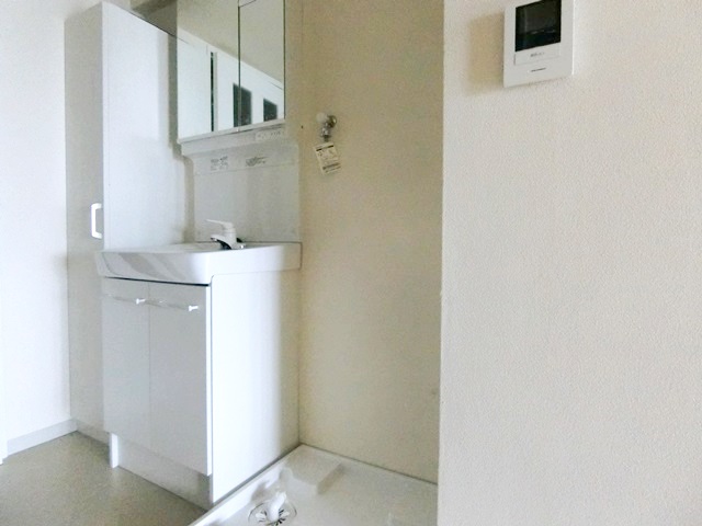 外は築古、中はピカピカ 1409の内観