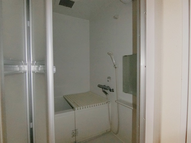 外は築古、中はピカピカ 1409の内観