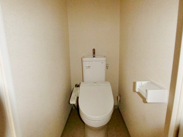 外は築古、中はピカピカ 1409の内観