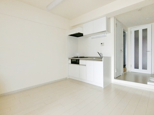 外は築古、中はピカピカ 1409の内観