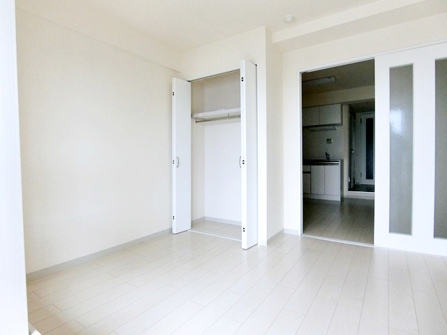 外は築古、中はピカピカ 1409の内観