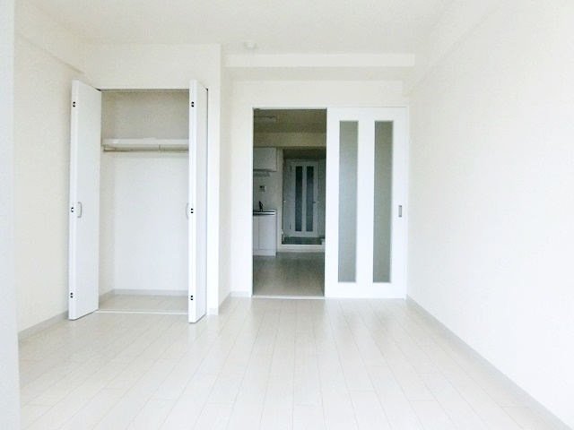 外は築古、中はピカピカ 1409の内観