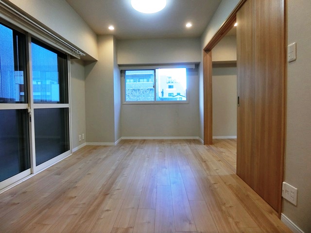 あなた色に染まります 303の内観