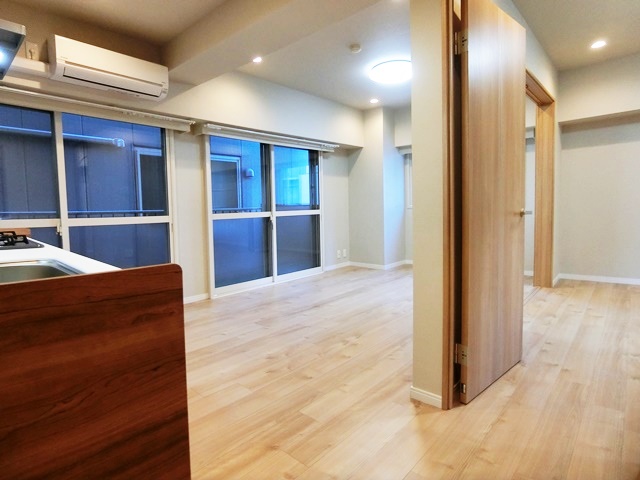 あなた色に染まります 303の内観