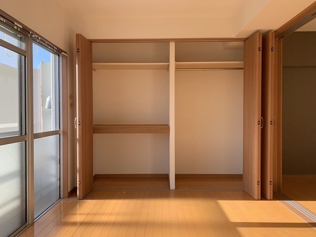 サンＳＵＮサン 305の内観