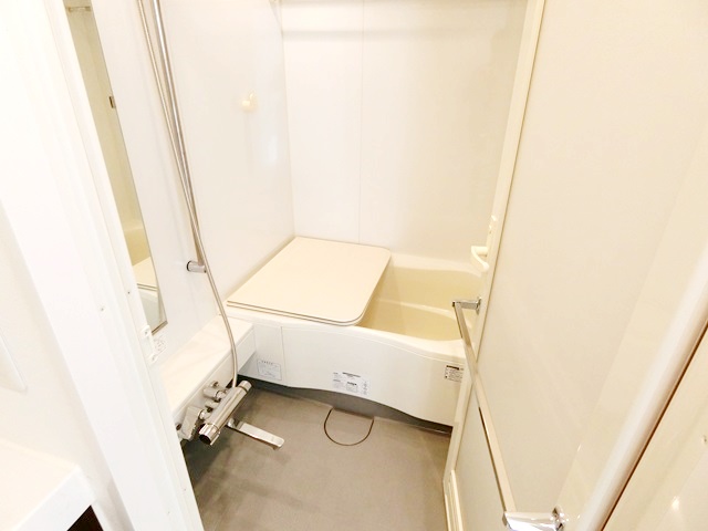光差す明日へ 308の内観