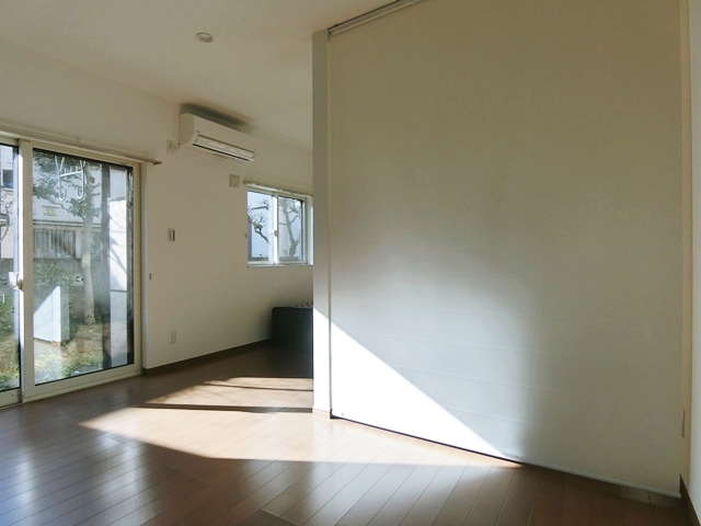 休日は自宅で映画三昧 Aの内観