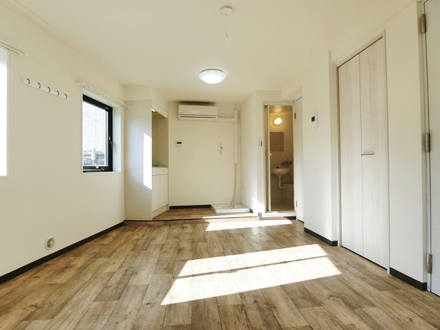 職場はオシャレ物件① 101の内観