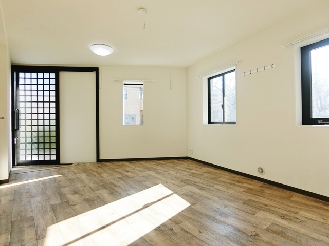 職場はオシャレ物件① 101の内観