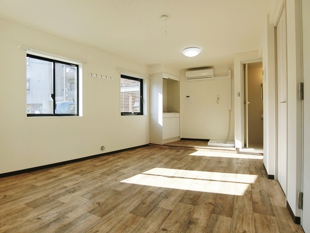 職場はオシャレ物件① 101の内観