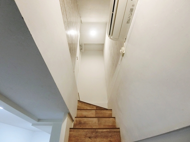 職場はオシャレ物件① 101の内観