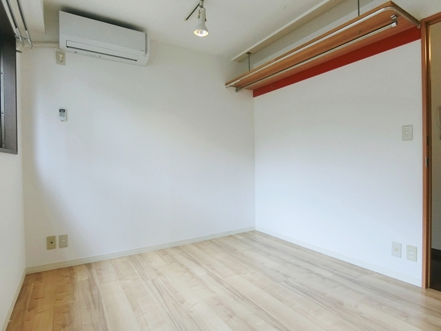 HOTな街で二人暮らし 202の内観