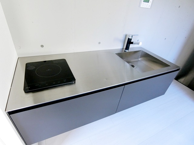 艶と煌めき溢るる部屋 Gの内観