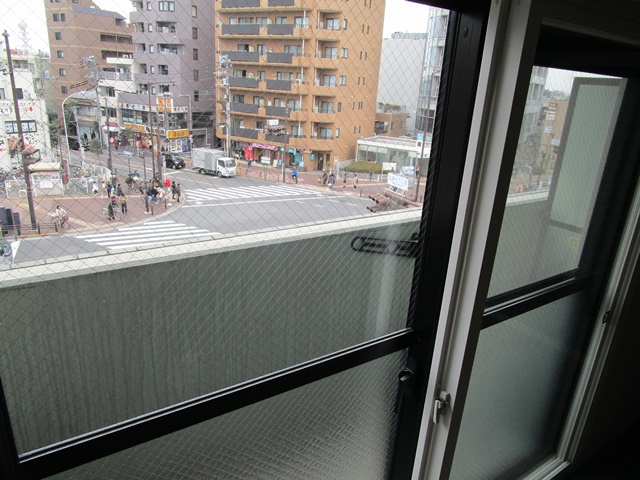 ほぼ駅上!1DK 402の内観