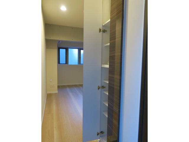 秘密の地下室へようこそ 105の内観