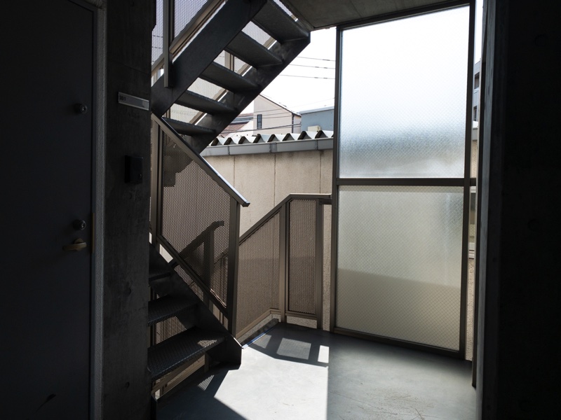 Look at the sky 303の内観