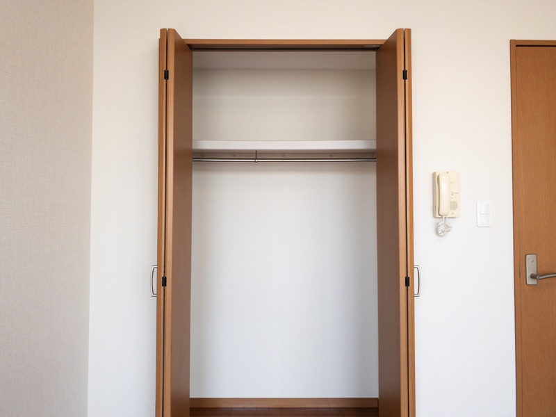 Look at the sky 303の内観