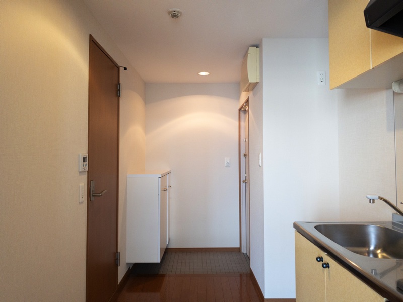 Look at the sky 303の内観