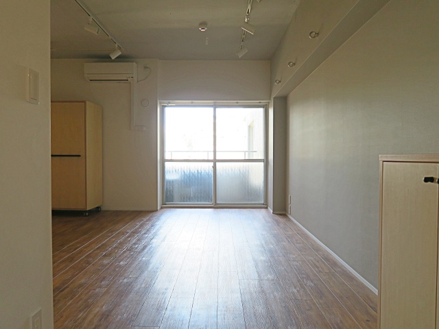 繋がる暮らし 506の内観