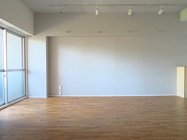 繋がる暮らし 506の内観