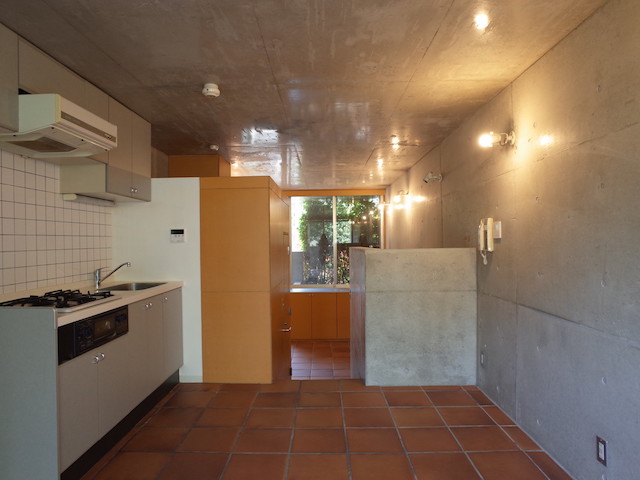 お庭にバルコニー 102の内観