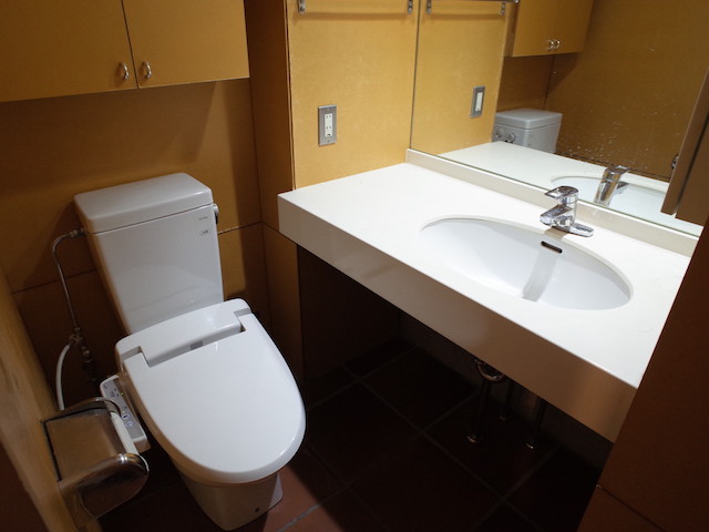 お庭にバルコニー 102の内観