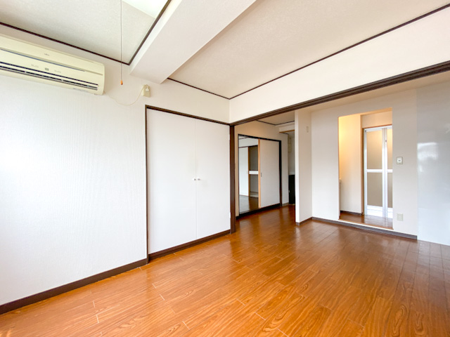 見晴らしルーム 703の内観