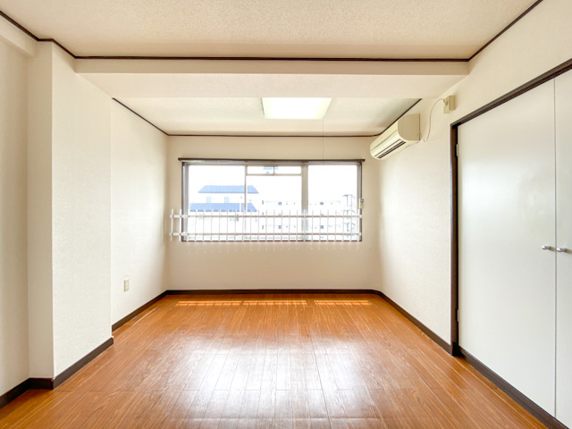 見晴らしルーム 703の内観