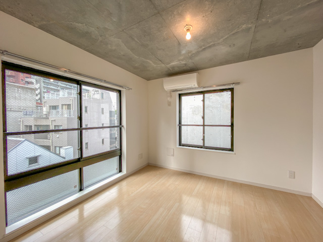 目黒川沿いのマンション 403の内観