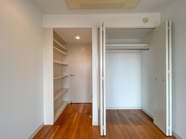 緑がみえる家 1002の内観