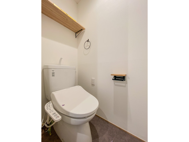 広々生活 302の内観