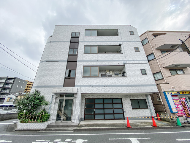 広々生活 302の内観