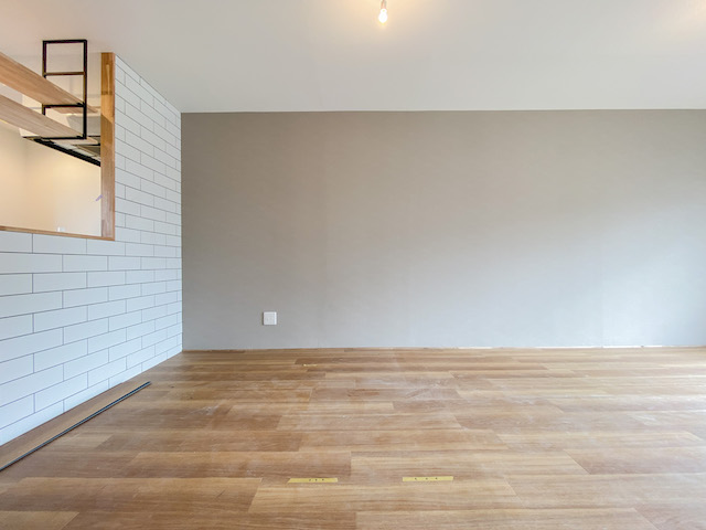 広々生活 302の内観