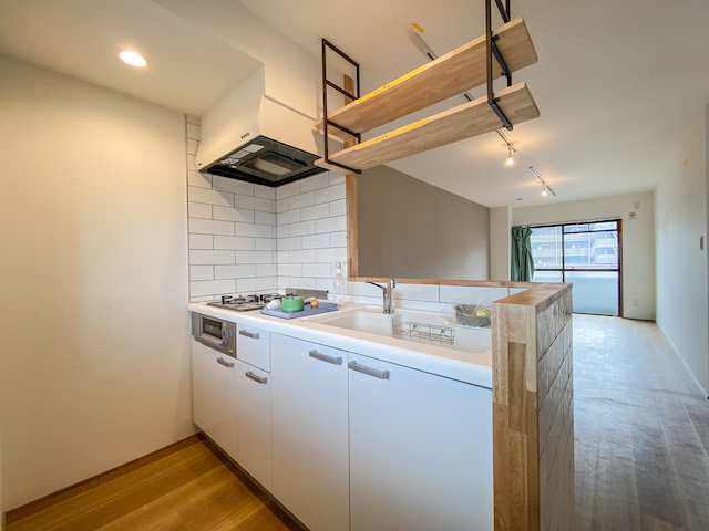 広々生活 302の内観