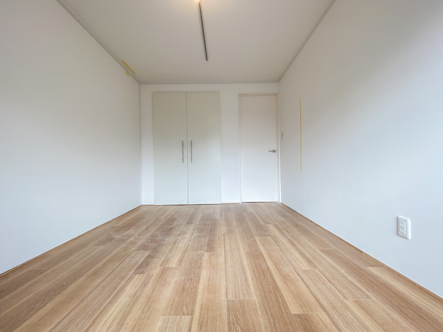 広々生活 302の内観