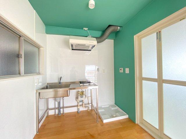 この空は僕のもの 402の内観