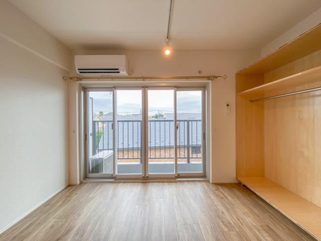 natural room 303の内観