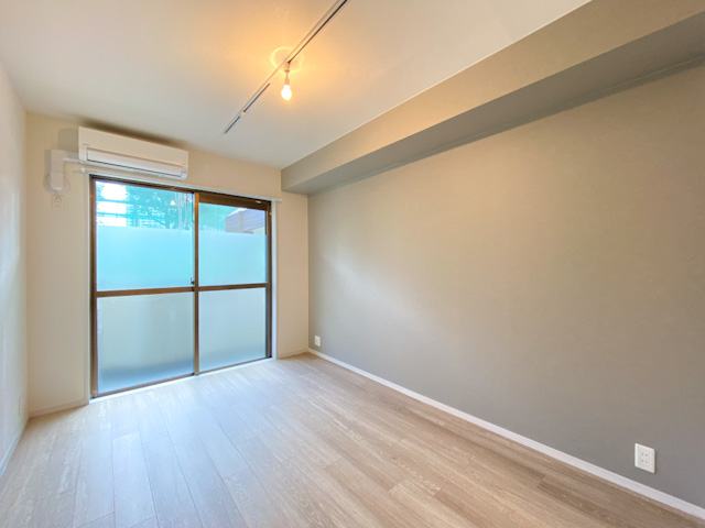 清く柔く 105の内観