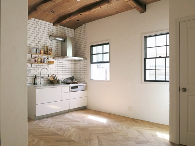 まるでUSな家 2Bの内観