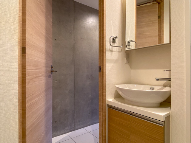 コックピット1R 304の内観