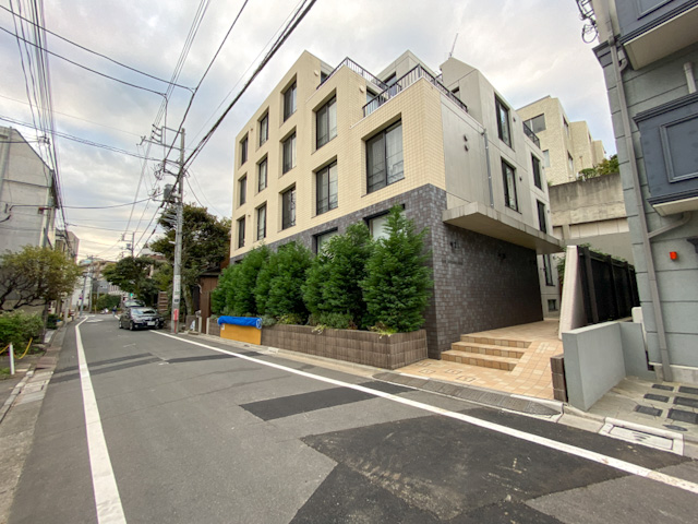 コックピット1R 304の内観